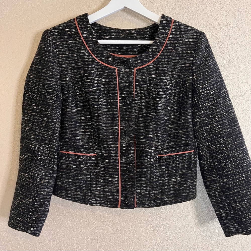 J Peterman Cropped Black with Pink Trim Tweed Blazer Size 4